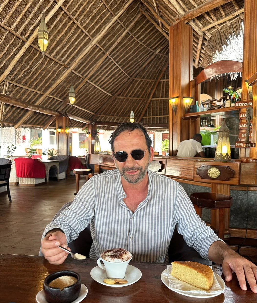 Leonardo's bar and dining area in the evening